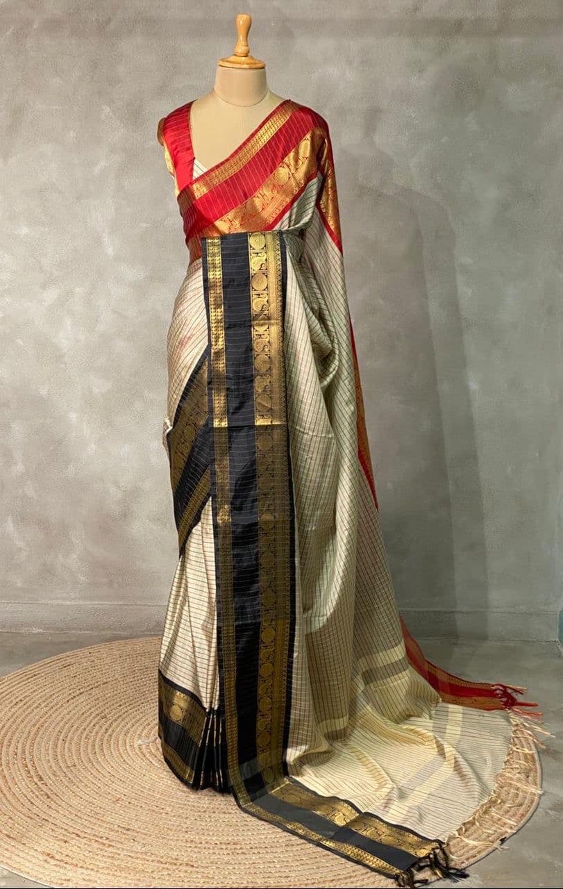 Ganga Jamuna Border Premium Katan Silk saree thumbnail 3